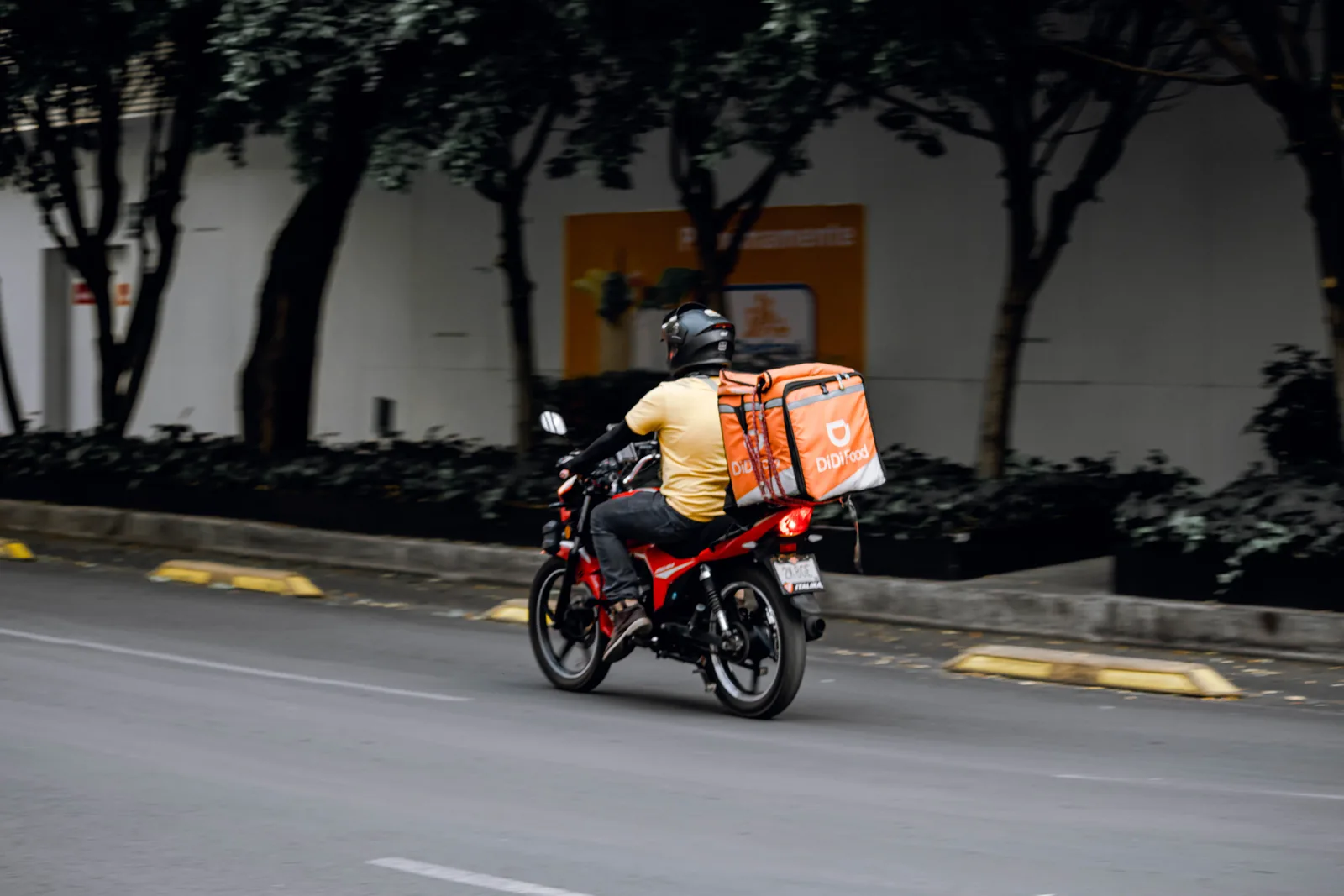 AI Speed to Lead for Home Services: The 2026 Playbook