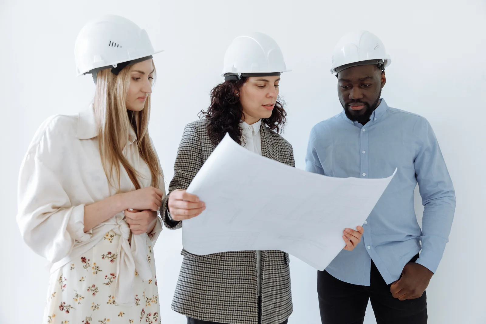 AI Voice Agent for Electrical Contractors (2026): Boost Leads & Bookings